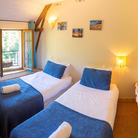 Le Castellou Bed and Breakfast Conques Exteriör bild