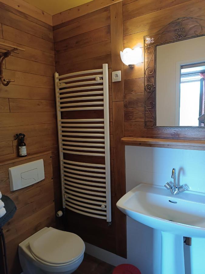 Le Castellou Bed and Breakfast Conques Exteriör bild