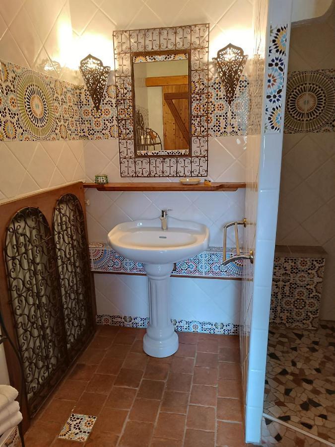 Le Castellou Bed and Breakfast Conques Exteriör bild