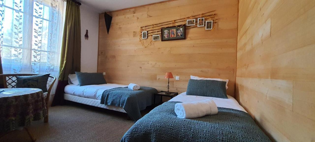 Le Castellou Bed and Breakfast Conques Exteriör bild