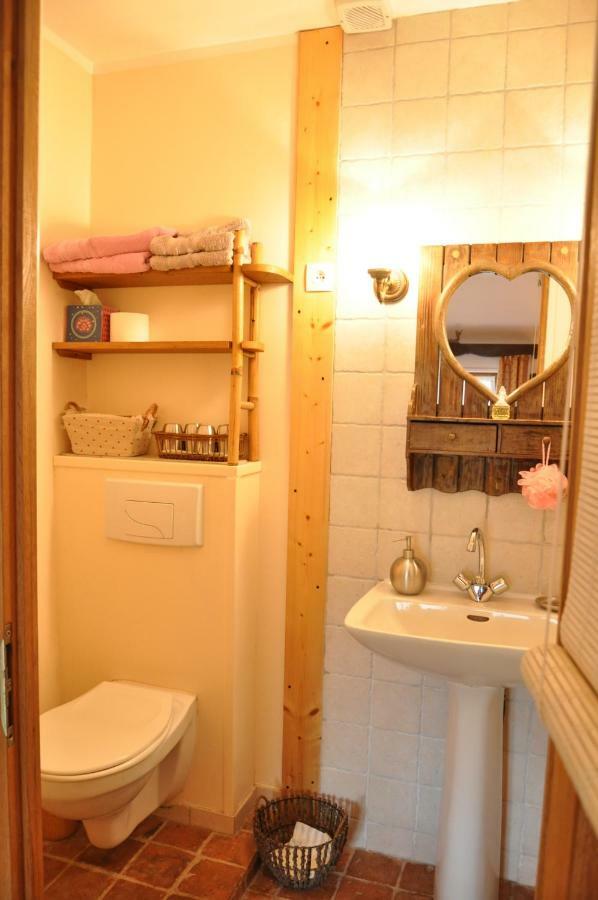Le Castellou Bed and Breakfast Conques Exteriör bild